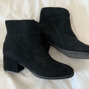 Vaneli Women's Farvel block heel suede ankle boot in black